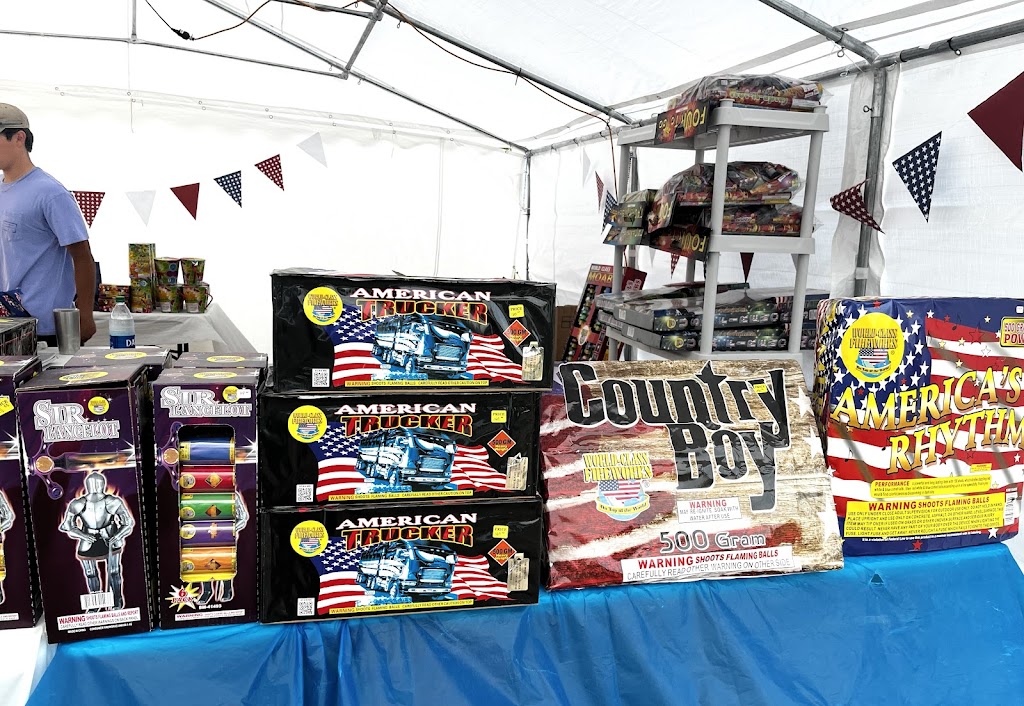 High Voltage Fireworks | 141 MS-305, Olive Branch, MS 38654, USA | Phone: (662) 577-9486