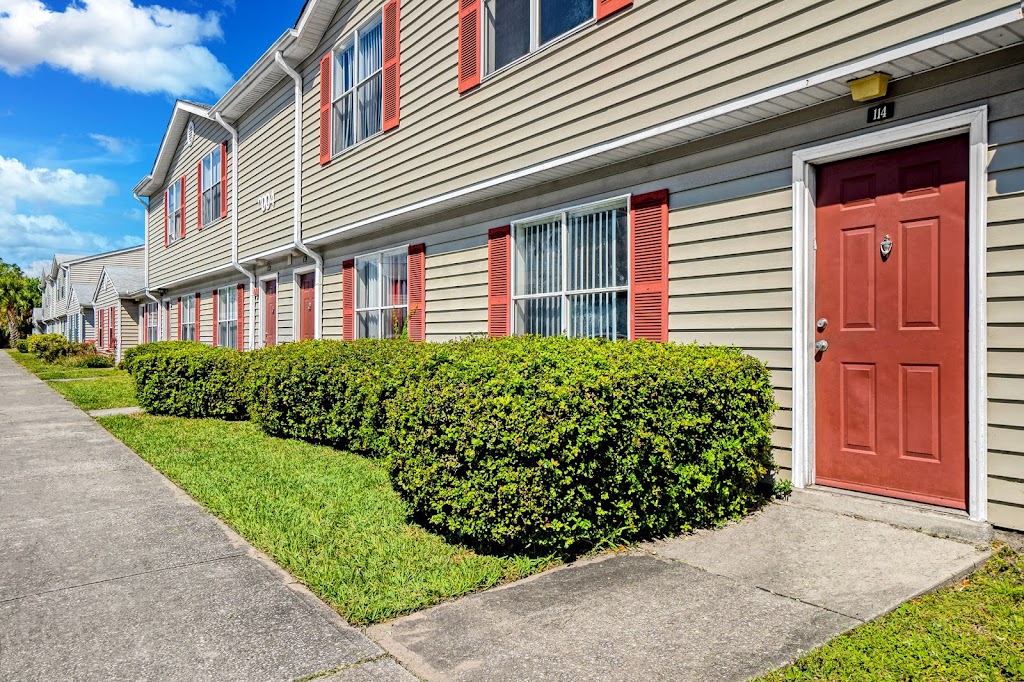 Sabal Palms Apartments | 3001 Fountainhead Cir, Melbourne, FL 32934, USA | Phone: (321) 253-3667