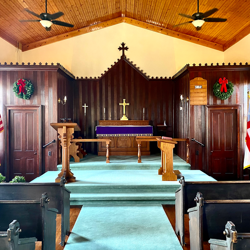 Grace Chapel Episcopal | 1950 Rossview Rd, Clarksville, TN 37043, USA | Phone: (931) 218-7398