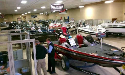 Rapid Marine of Rogers | 21150 Rogers Dr, Rogers, MN 55374, USA | Phone: (763) 416-9770