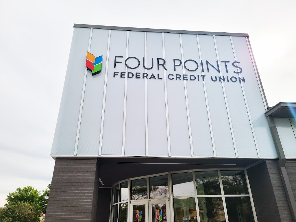 Four Points Federal Credit Union - 180th & West Center | 2545 S 180th St, Omaha, NE 68130, USA | Phone: (402) 431-5180