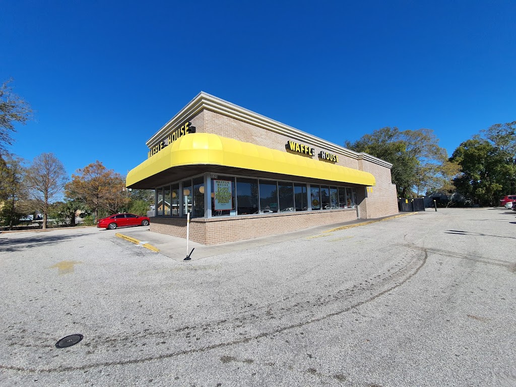 Waffle House | 2525 54th Ave N, St. Petersburg, FL 33714, USA | Phone: (727) 527-4027