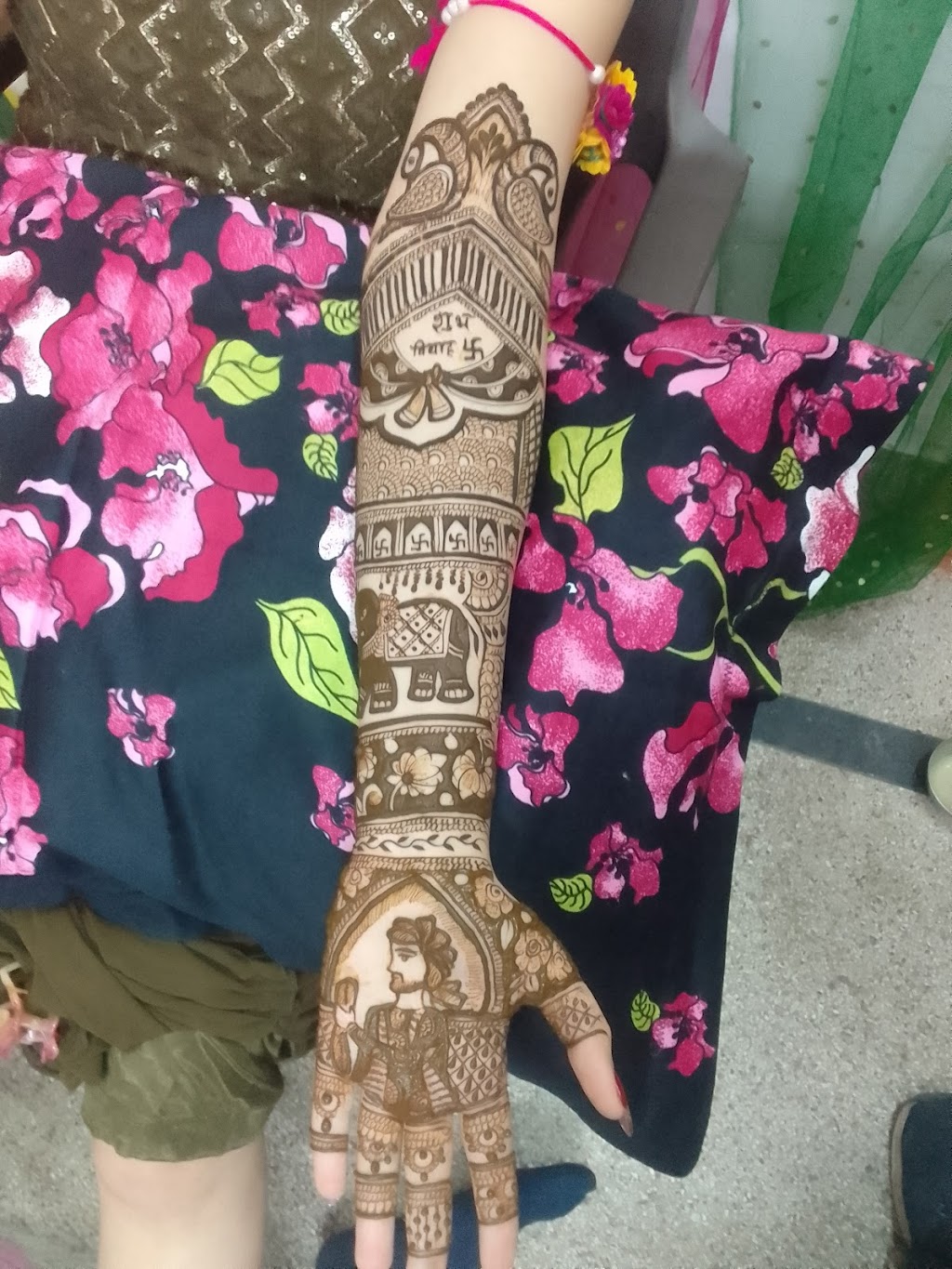 Shagun Mehndi Artist Lucknow | RW72+6M3, Kanpur - Lucknow Rd, Chander Nagar Market, Chander Nagar, Alambagh, Lucknow, Uttar Pradesh 226005, India | Phone: 088969 69974