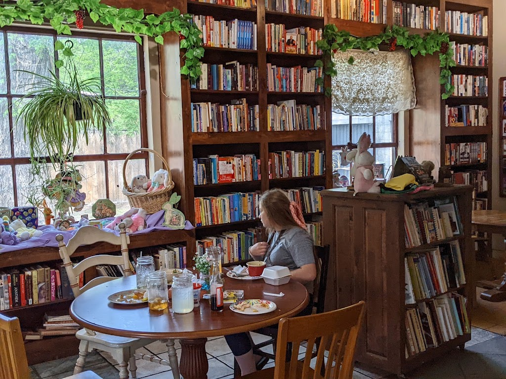 Storiebook Cafe | 502 NE Barnard St, Glen Rose, TX 76043, USA | Phone: (254) 897-2665