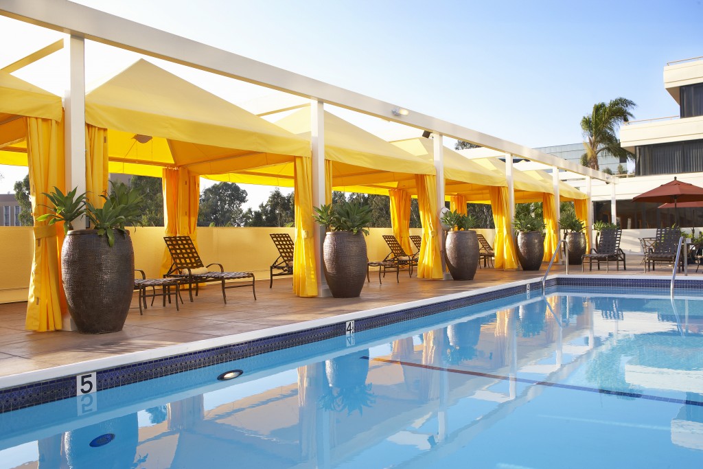 Huntington Beach Pools | 19542 Pompano Ln, Huntington Beach, CA 92648 | Phone: (949) 424-3585