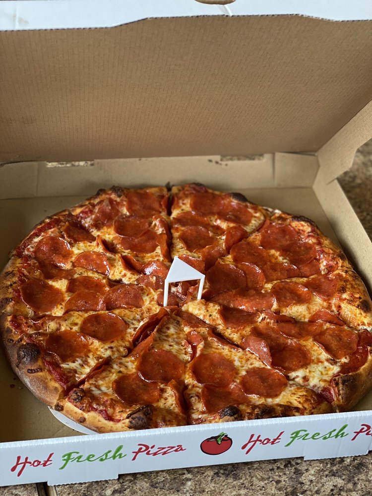 Garbonzos Pizza | 710 W Ustick Rd #130, Meridian, ID 83646, USA | Phone: (208) 888-0620