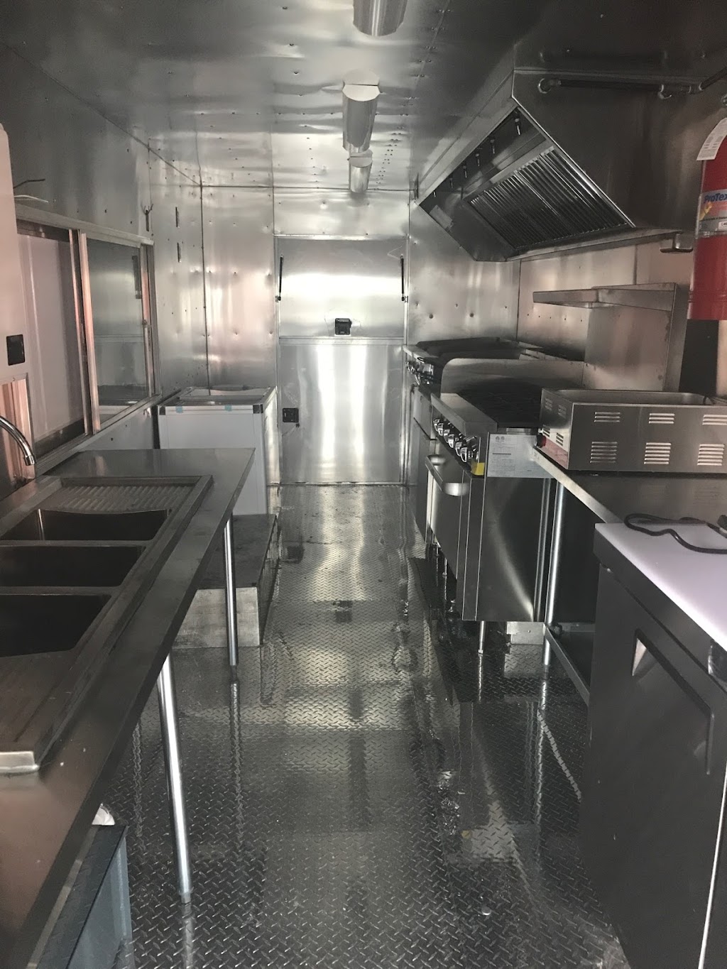 Gracies Bulldog Grille Food Truck | 600 NY-303, Blauvelt, NY 10913, USA | Phone: (845) 538-2140 Gracies Bulldog Grille Food Truck | 600 NY-303, Blauvelt, NY 10913, USA | Phone: (845) 538-2140