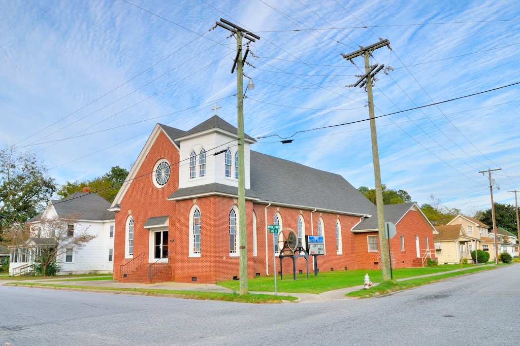 First Baptist Church-Hertford | 211 Hyde Park St, Hertford, NC 27944, USA | Phone: (252) 426-1888
