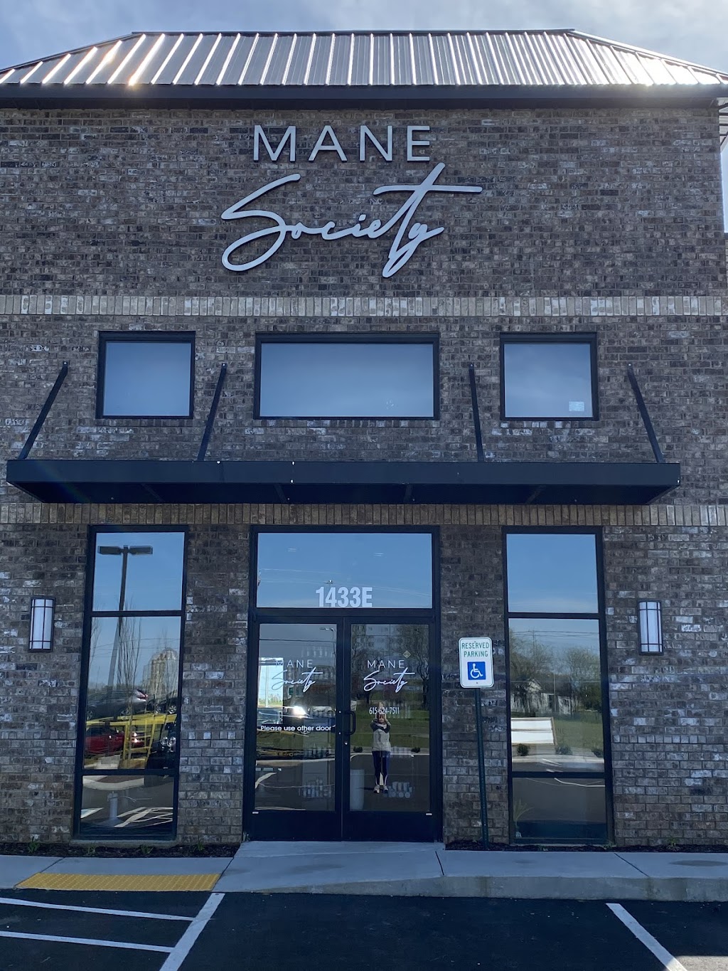 Mane Society | 1433 Warrior Dr E, Murfreesboro, TN 37128, USA | Phone: (615) 624-7511