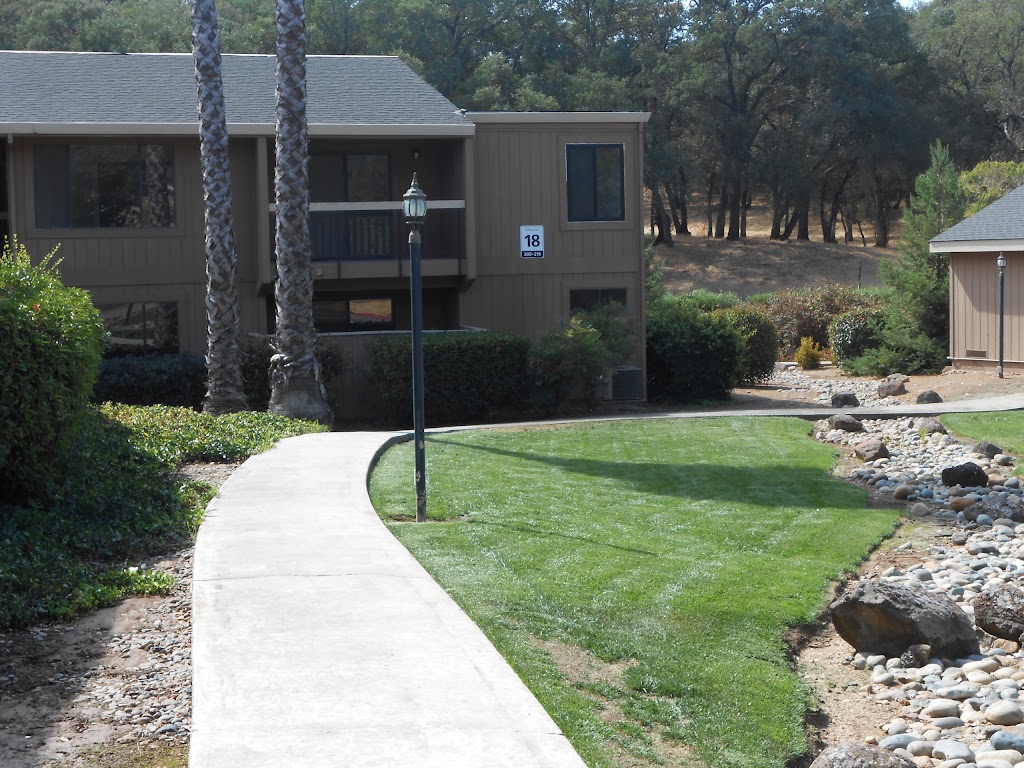 Rollingwood Condominium Rentals | 9160 Madison Ave, Fair Oaks, CA 95628, USA | Phone: (833) 415-1068