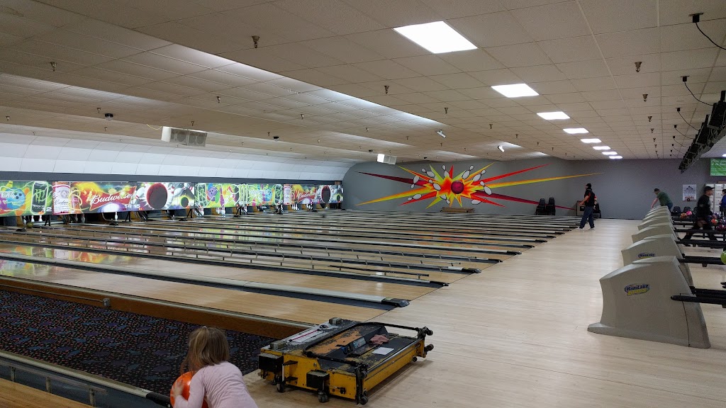 Ham Lake Lanes & Lounge | 16465 MN-65 NE, Ham Lake, MN 55304, USA | Phone: (763) 434-6010