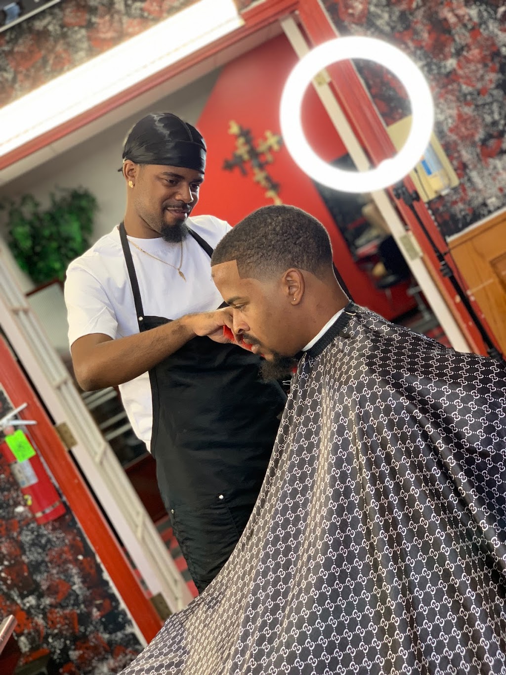 In The Cut Barbershop | 199 Shaver St, San Jacinto, CA 92583, USA | Phone: (951) 229-2466