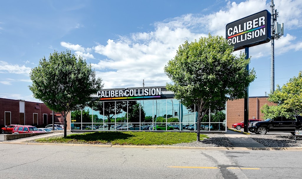 Caliber Collision | 2230 MN-100, St Louis Park, MN 55416, USA | Phone: (952) 925-0875