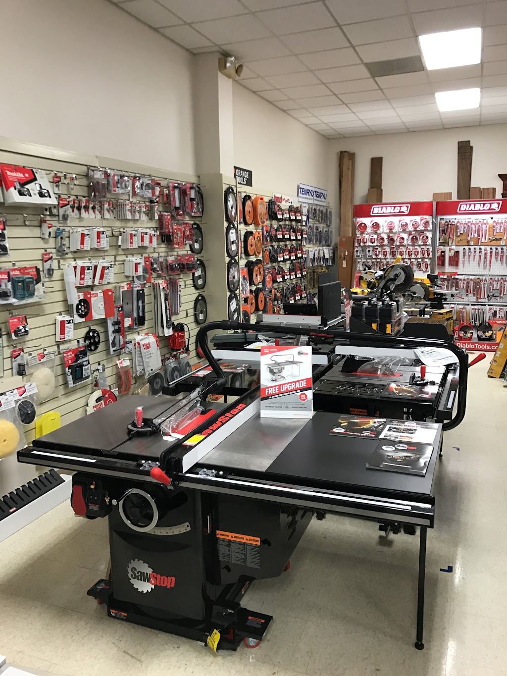 Rockler Woodworking and Hardware @ CleTool | 14181 Foltz Pkwy, Strongsville, OH 44149, USA | Phone: (440) 238-5770