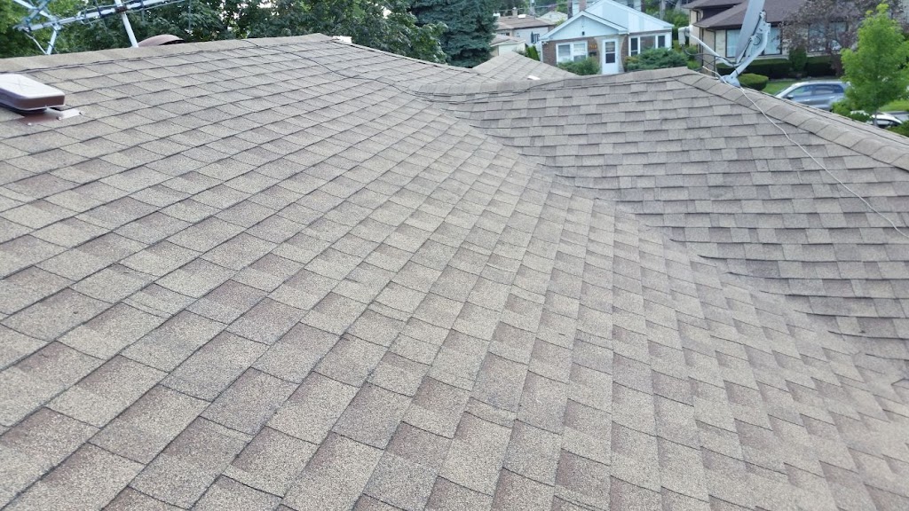 Vald Roofing LLC | 6660 S Brainard Ave, Countryside, IL 60525, USA | Phone: (773) 698-0233