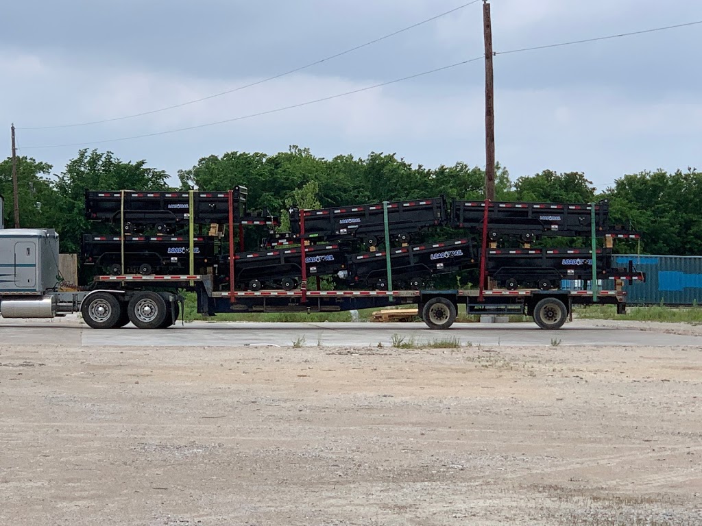 Beards Trailer Sales | 3700 E Loop 820 S, Fort Worth, TX 76119, USA | Phone: (817) 451-3700