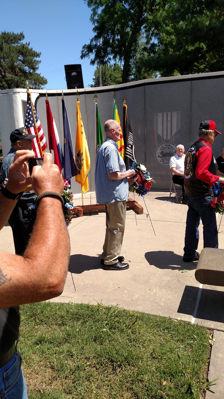 Vietnam Veterans Memorial Fountain | 4181 Broadway Blvd, Kansas City, MO 64111, USA | Phone: (816) 555-5555