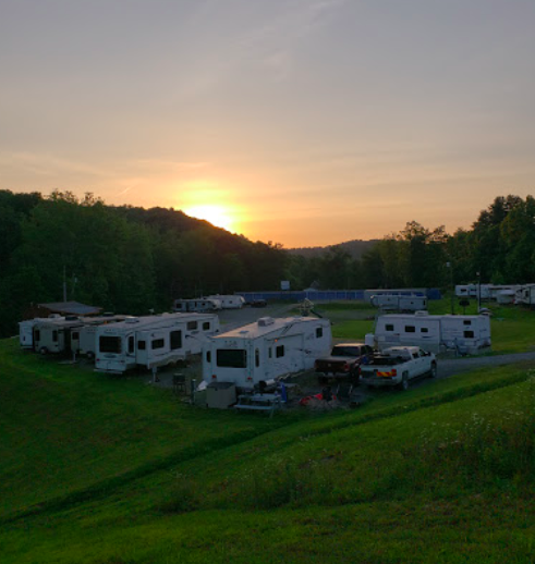 State Line Campground, LLC | Cliff Rd, Blacksville, WV 26590, USA | Phone: (304) 376-5970