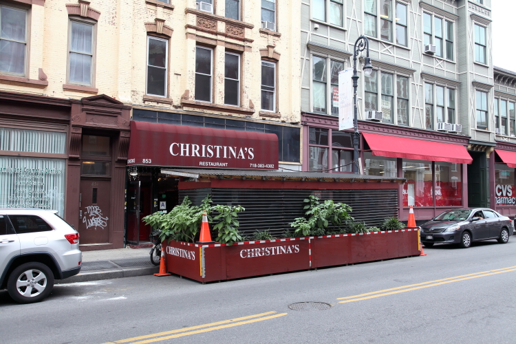 Christinas | 853 Manhattan Ave, Brooklyn, NY 11222, USA | Phone: (718) 383-4382