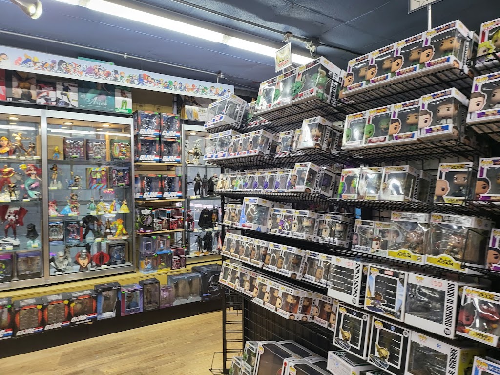 Midtown Comics Times Square | 200 W 40th St, New York, NY 10018, USA | Phone: (212) 302-8192