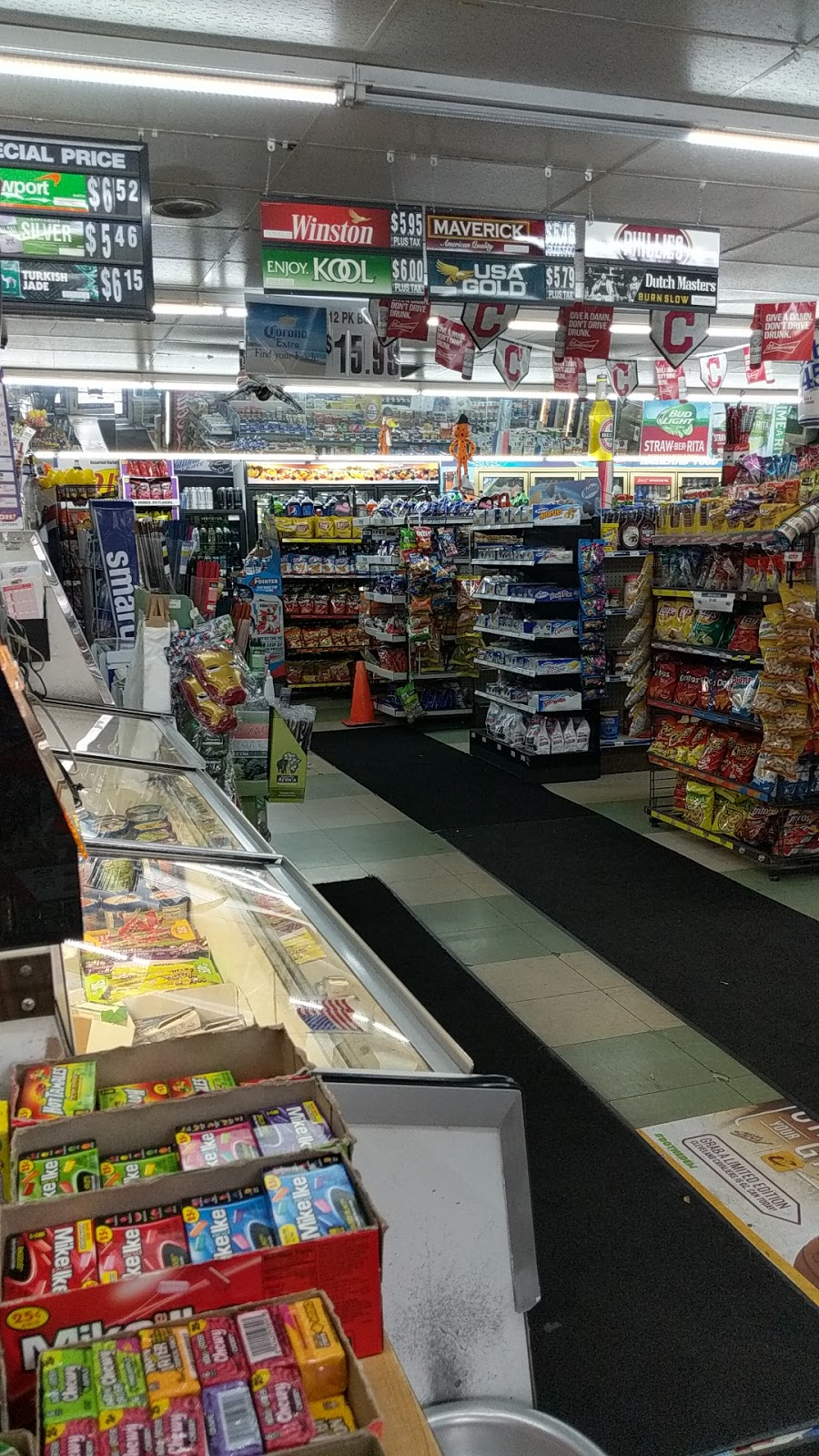 Highland Food Mart | 25989 Highland Rd, Richmond Heights, OH 44143, USA | Phone: (216) 481-4646