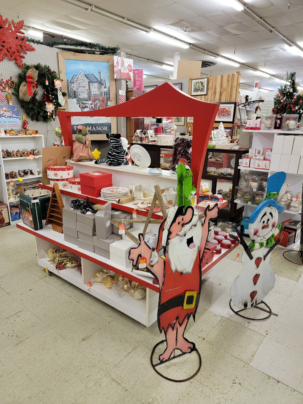 Grandaddys Antique Mall | 2316 Maple Ave, Burlington, NC 27215, USA | Phone: (336) 570-1997