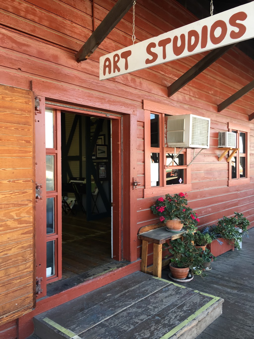 Newcastle Packing Shed Artists Studio & Gallery | 455 Main St #8, Newcastle, CA 95658, USA | Phone: (916) 496-4485