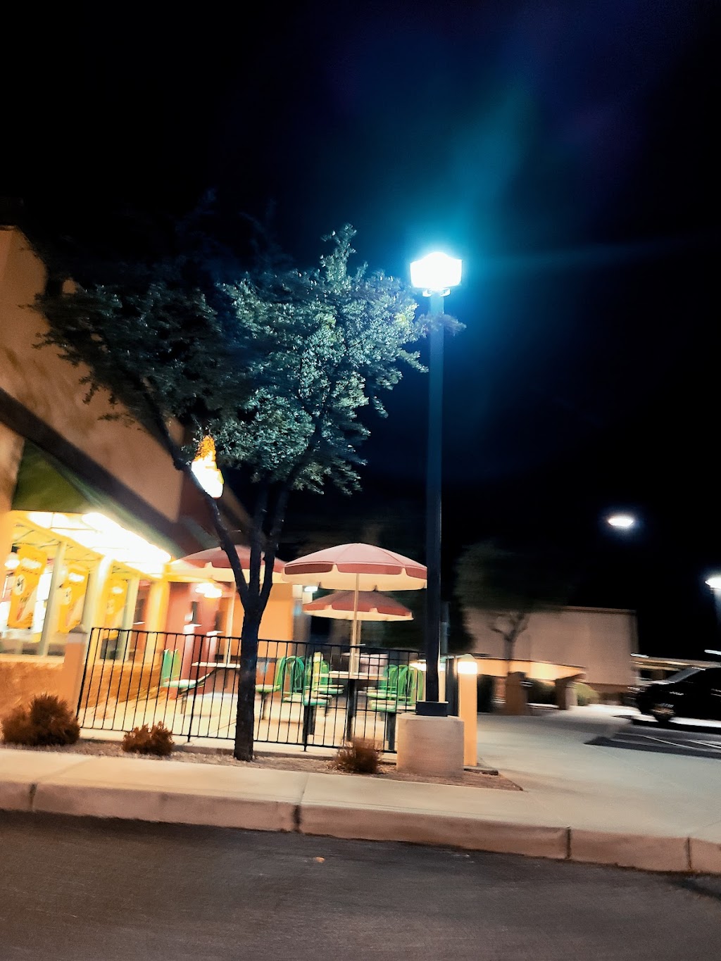 Del Taco | 3648 E Southern Ave, Mesa, AZ 85206, USA | Phone: (480) 924-4855