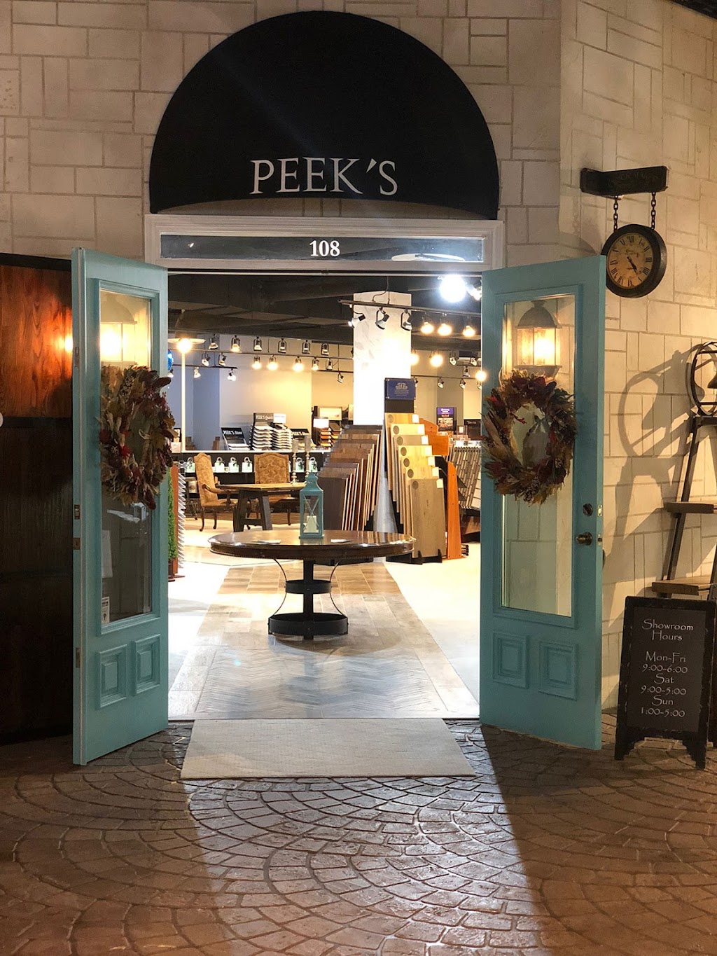 Peeks Floor Co. | 1900 S Main St, Grapevine, TX 76051, USA | Phone: (817) 754-1801