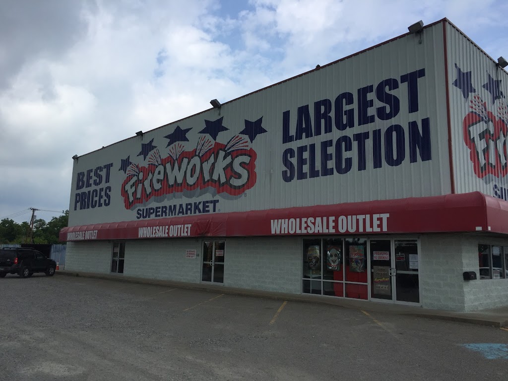 Fireworks Supermarket Triadelphia, WV | 619 Fort Henry Rd, Triadelphia, WV 26059, USA | Phone: (304) 547-0163