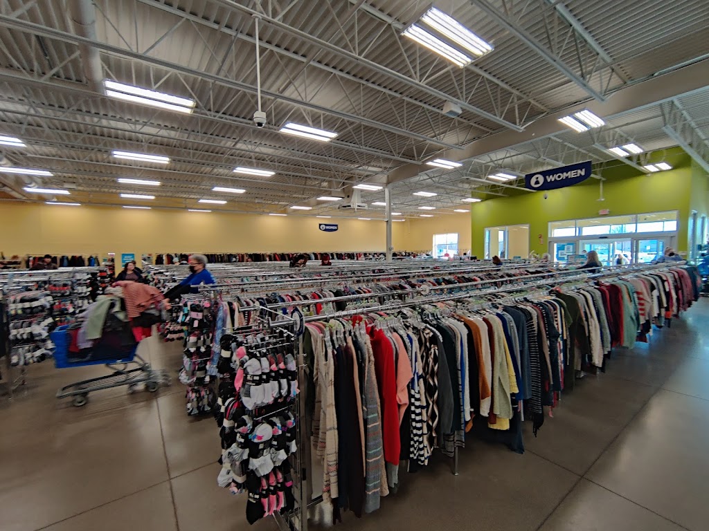 Goodwill - Cambridge | 1400 1st Ave E, Cambridge, MN 55008, USA | Phone: (763) 645-1161