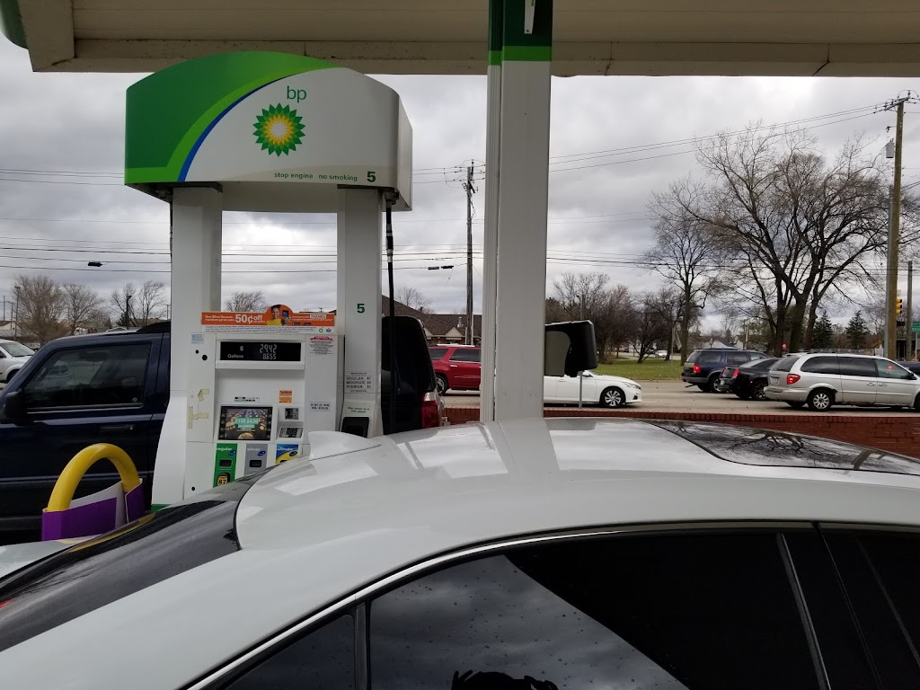 bp | 1980 E Maple Rd, Troy, MI 48083, USA | Phone: (248) 589-3660