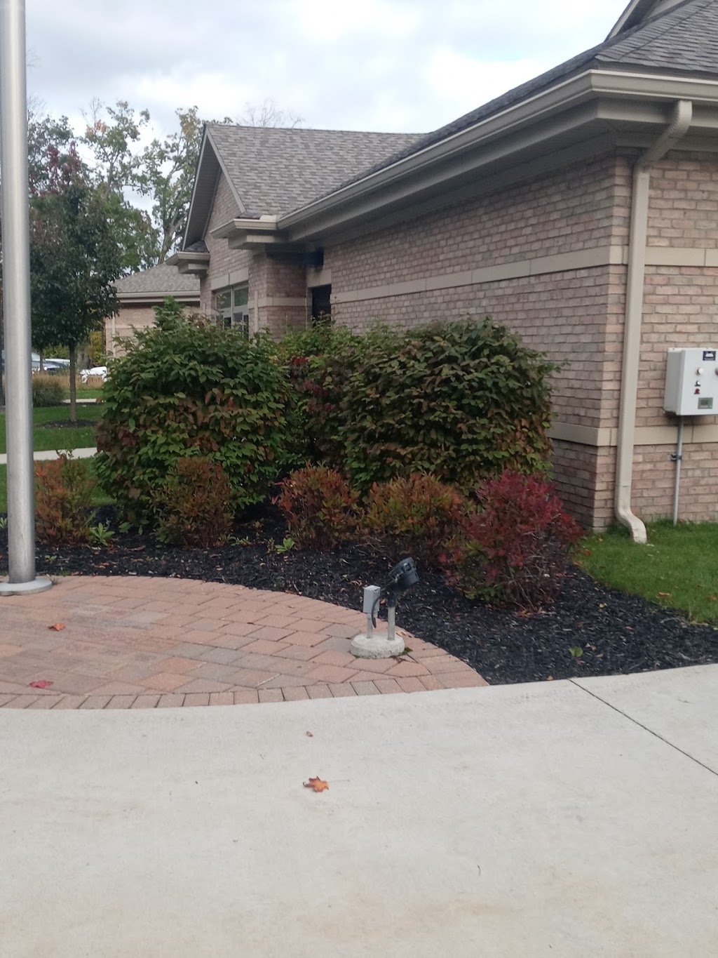 Lourdes Senior Community | 2300 Watkins Lake Rd, Waterford Twp, MI 48328, USA | Phone: (248) 886-5600