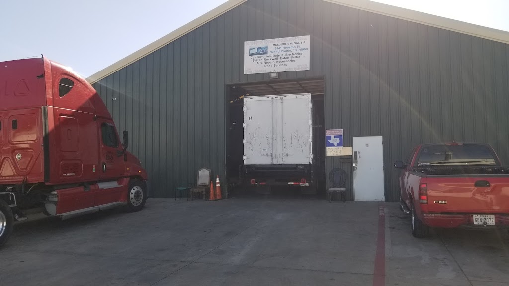 mechanics United Diesel Service | 2441 Houston St, Grand Prairie, TX 75050, USA | Phone: (214) 295-0508
