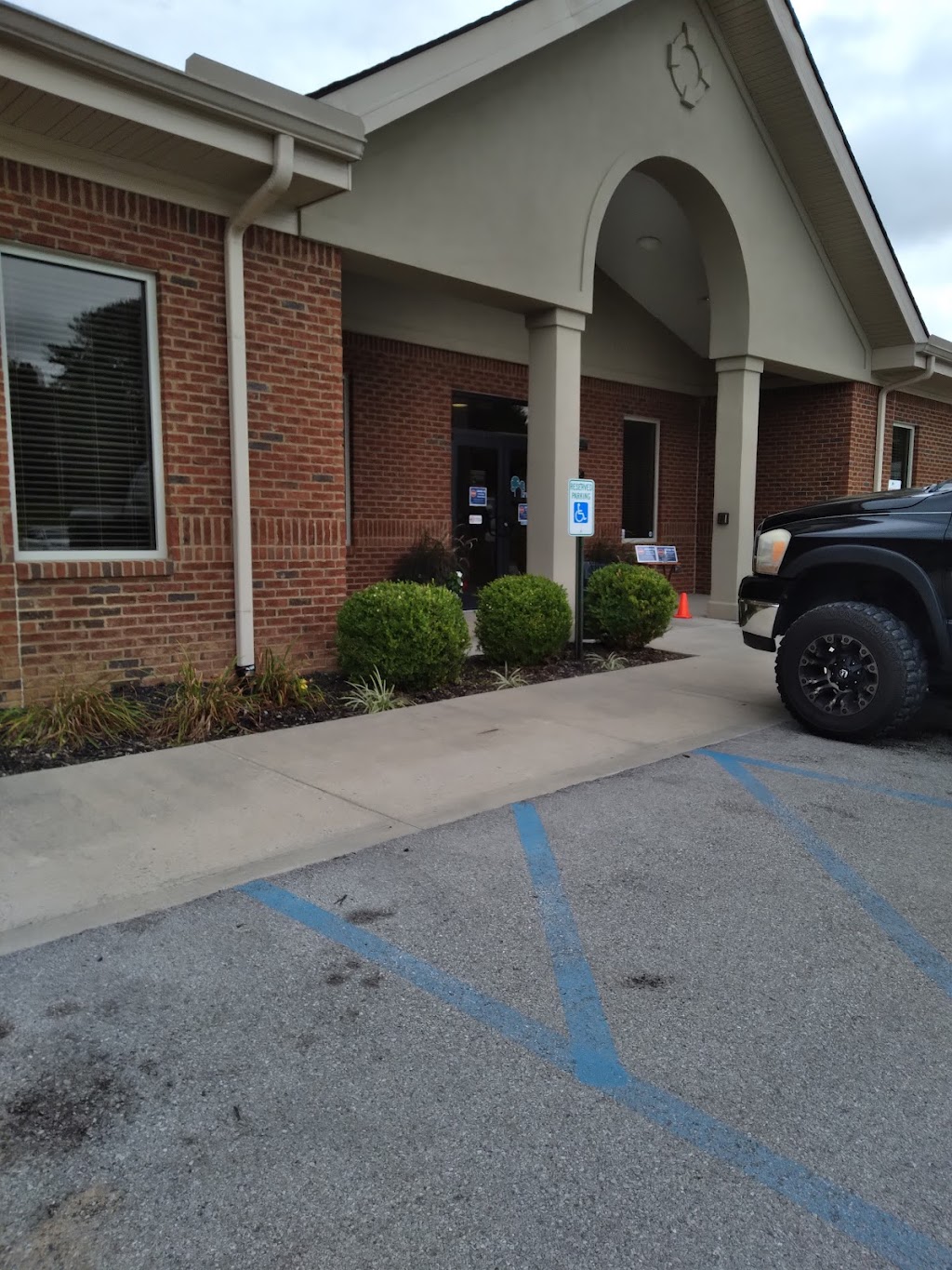 White House Clinics - Mt. Vernon | 116 Progress Dr, Mt Vernon, KY 40456, USA | Phone: (606) 256-2143