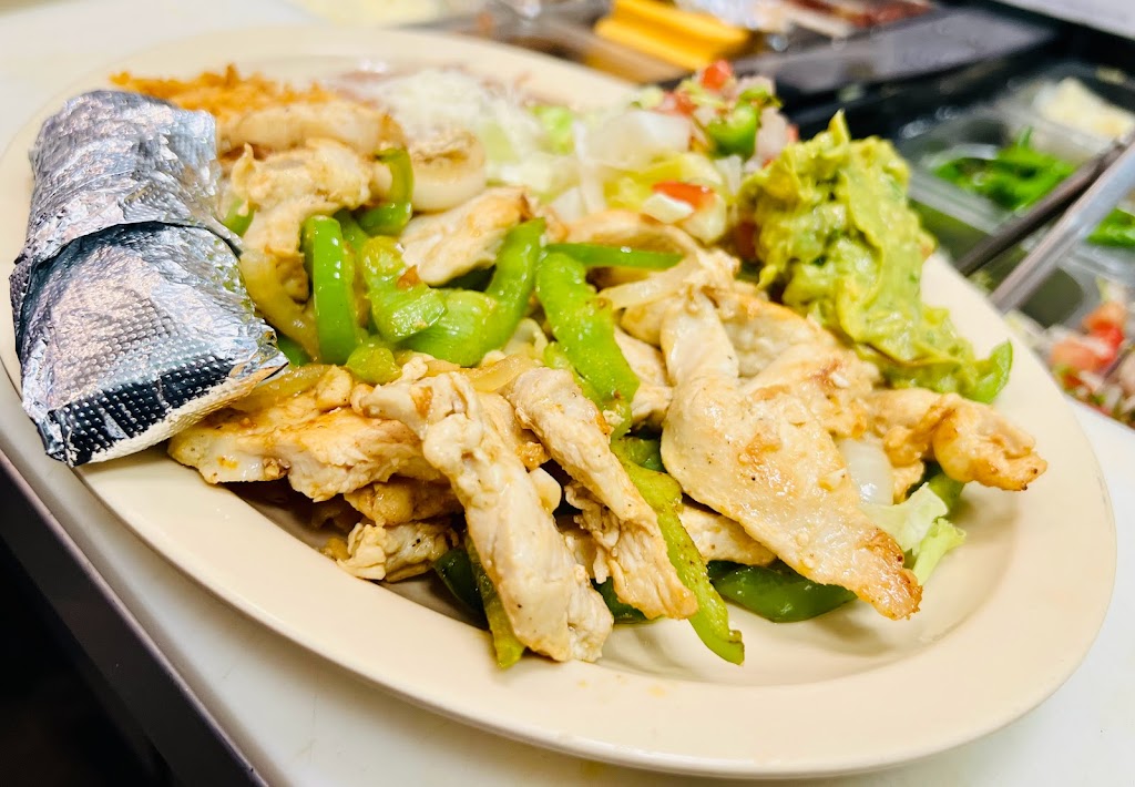 Los Robles Mexican Food | 5910 Tower Rd, Denver, CO 80249, USA | Phone: (303) 373-3915