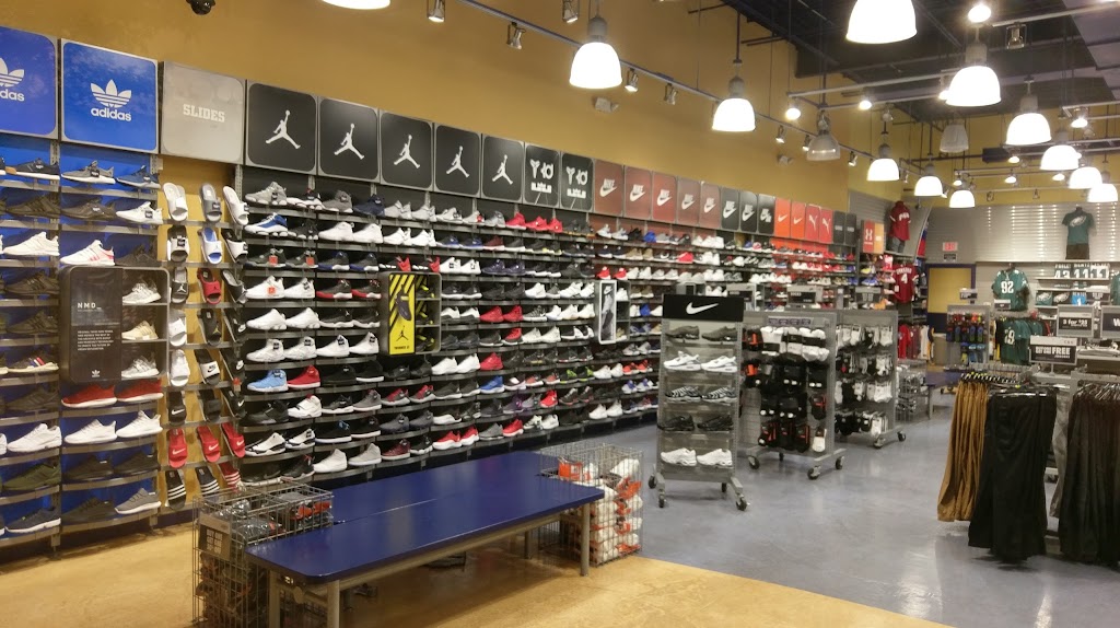 Champs Sports | 4737 Concord Pike Ste 200, Wilmington, DE 19803, USA | Phone: (302) 477-1795