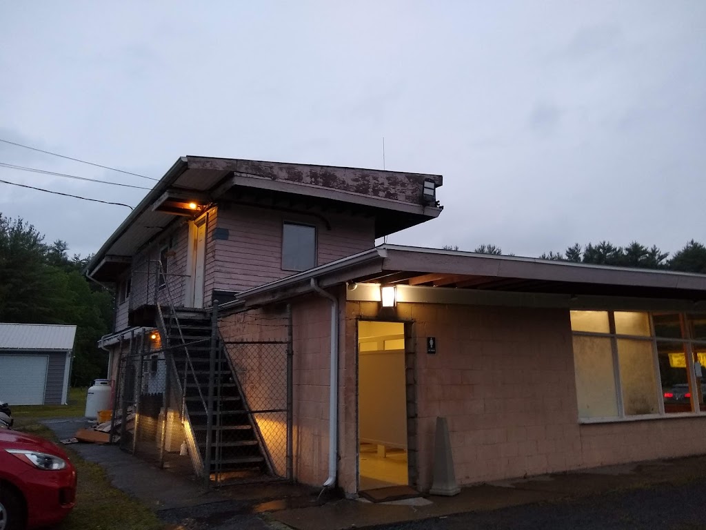 Glen Drive-In Theatre | 983 US-9, Queensbury, NY 12804, USA | Phone: (518) 792-0023
