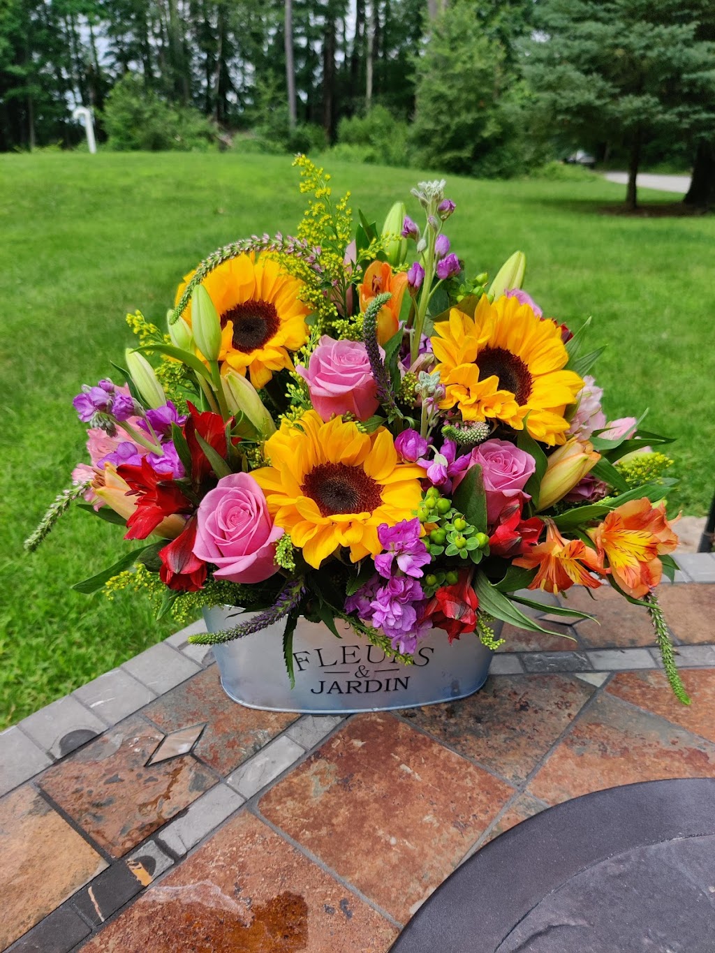 Creative Floral Designs | 11939 Tech Rd, Silver Spring, MD 20904 | Phone: (240) 450-0700