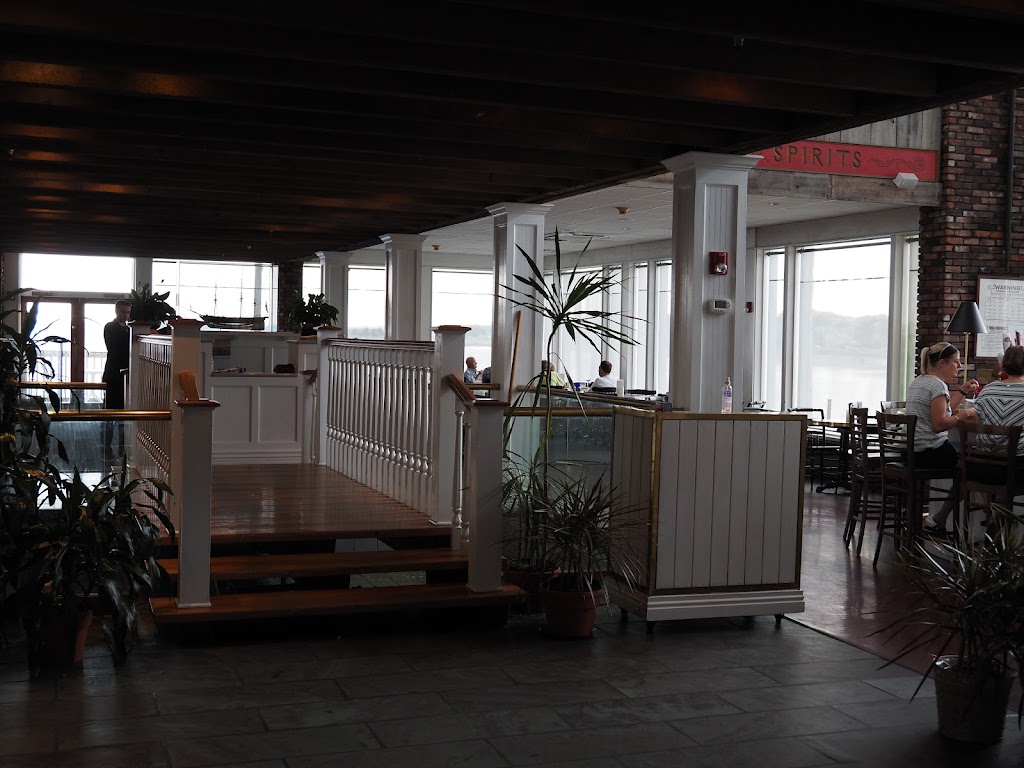 Anthonys Pier 4 Cafe | 153 Humphrey St, Swampscott, MA 01907, USA | Phone: (781) 595-5735