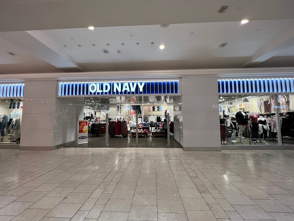 Old Navy | 14006 Riverside Dr, Sherman Oaks, CA 91423, USA | Phone: (818) 995-8835