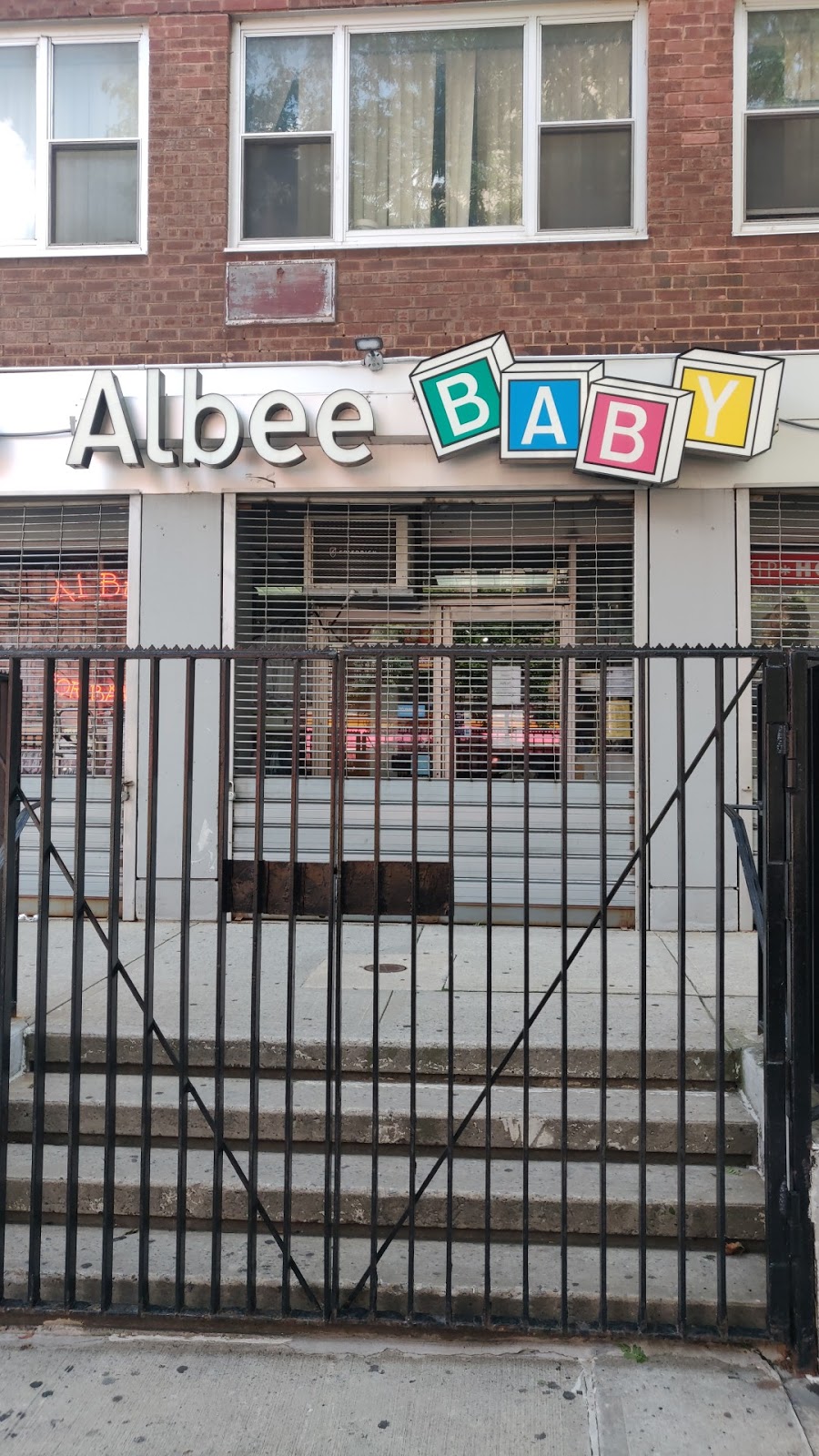 AlbeeBaby | 715 Amsterdam Ave, New York, NY 10025, USA | Phone: (212) 662-7337