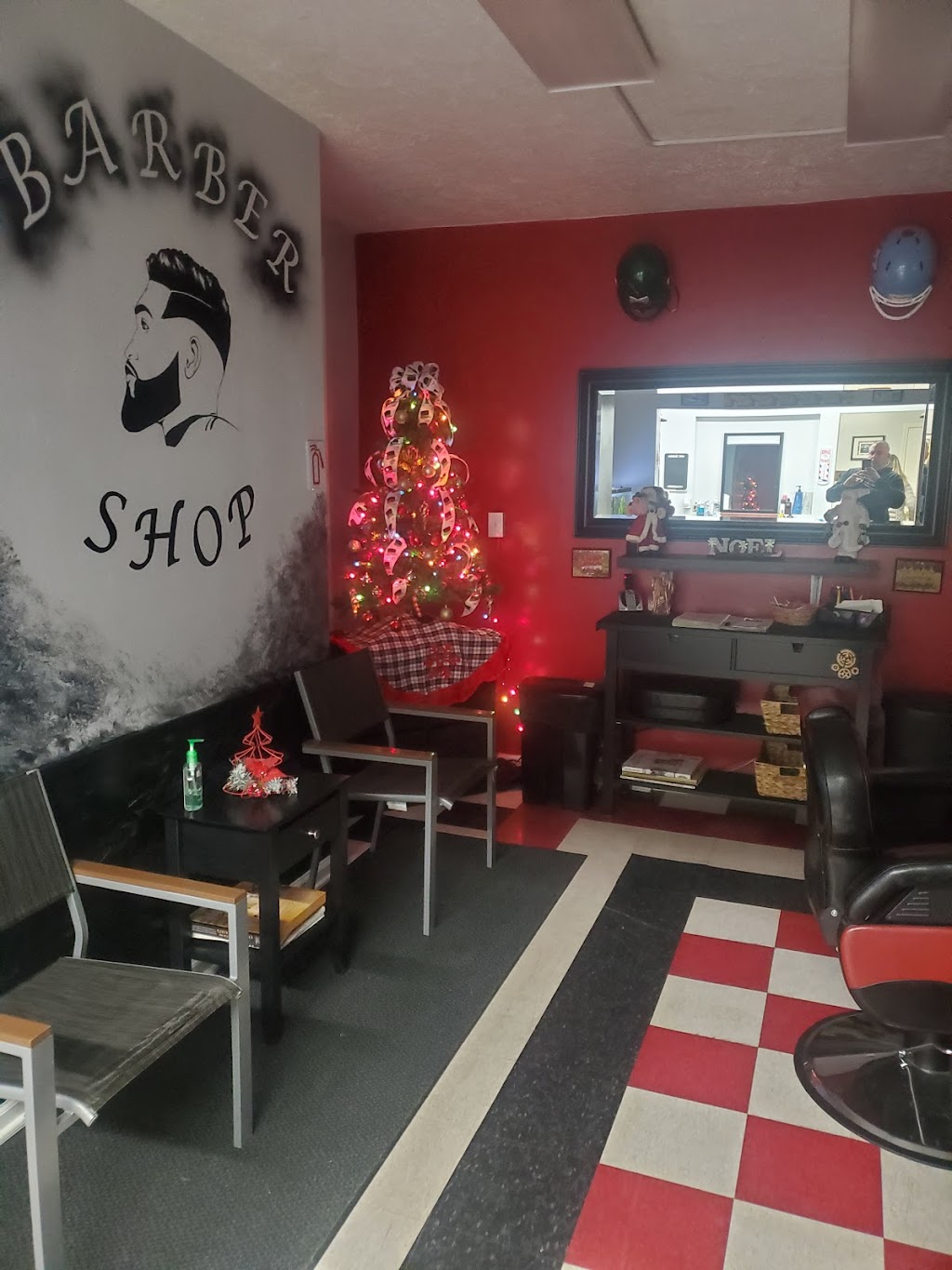 Georges Old Fashion Barber Shop | 395 State Ave, Vanport, PA 15009, USA | Phone: (724) 728-2444