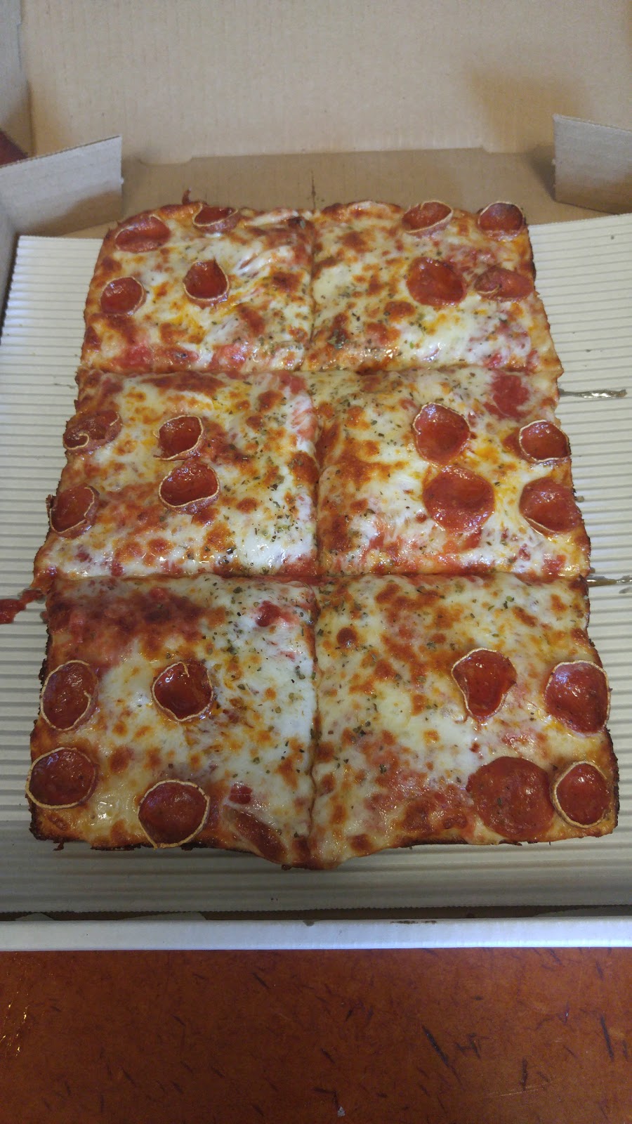 Sams Sorrento Pizza | 52988 Van Dyke Ave, Shelby Township, MI 48316, USA | Phone: (586) 726-6500