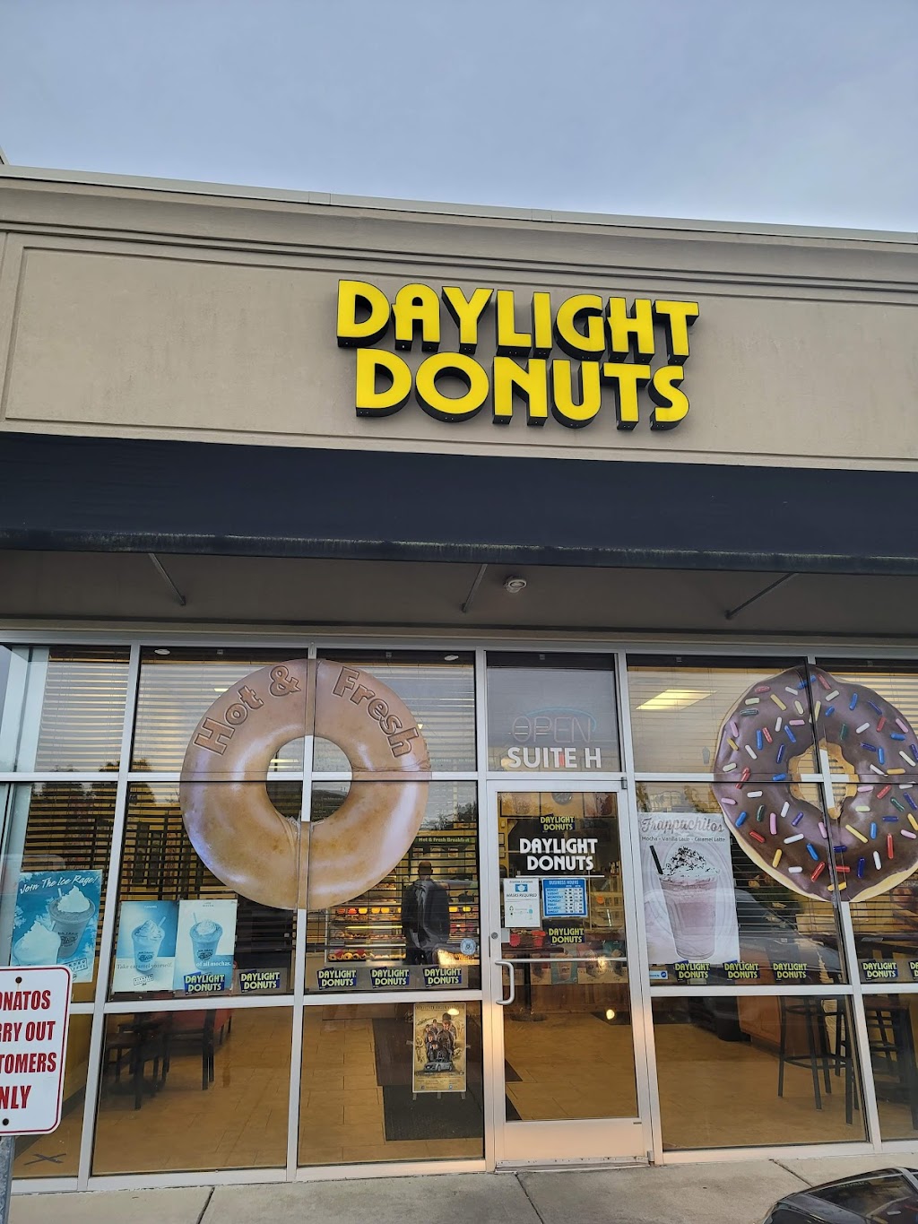 Daylight Donuts- Mason | 4200 Aero Dr, Mason, OH 45040, USA | Phone: (513) 770-0999