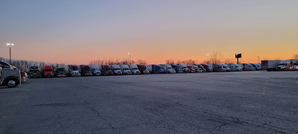 Pilot | 1851 W 400 N, Shelbyville, IN 46176, USA | Phone: (317) 392-8771