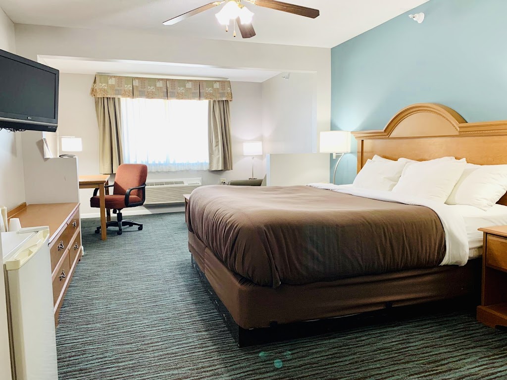 Countryside Suites | 6750 Wildcat Dr, Lincoln, NE 68504, USA | Phone: (402) 742-7575