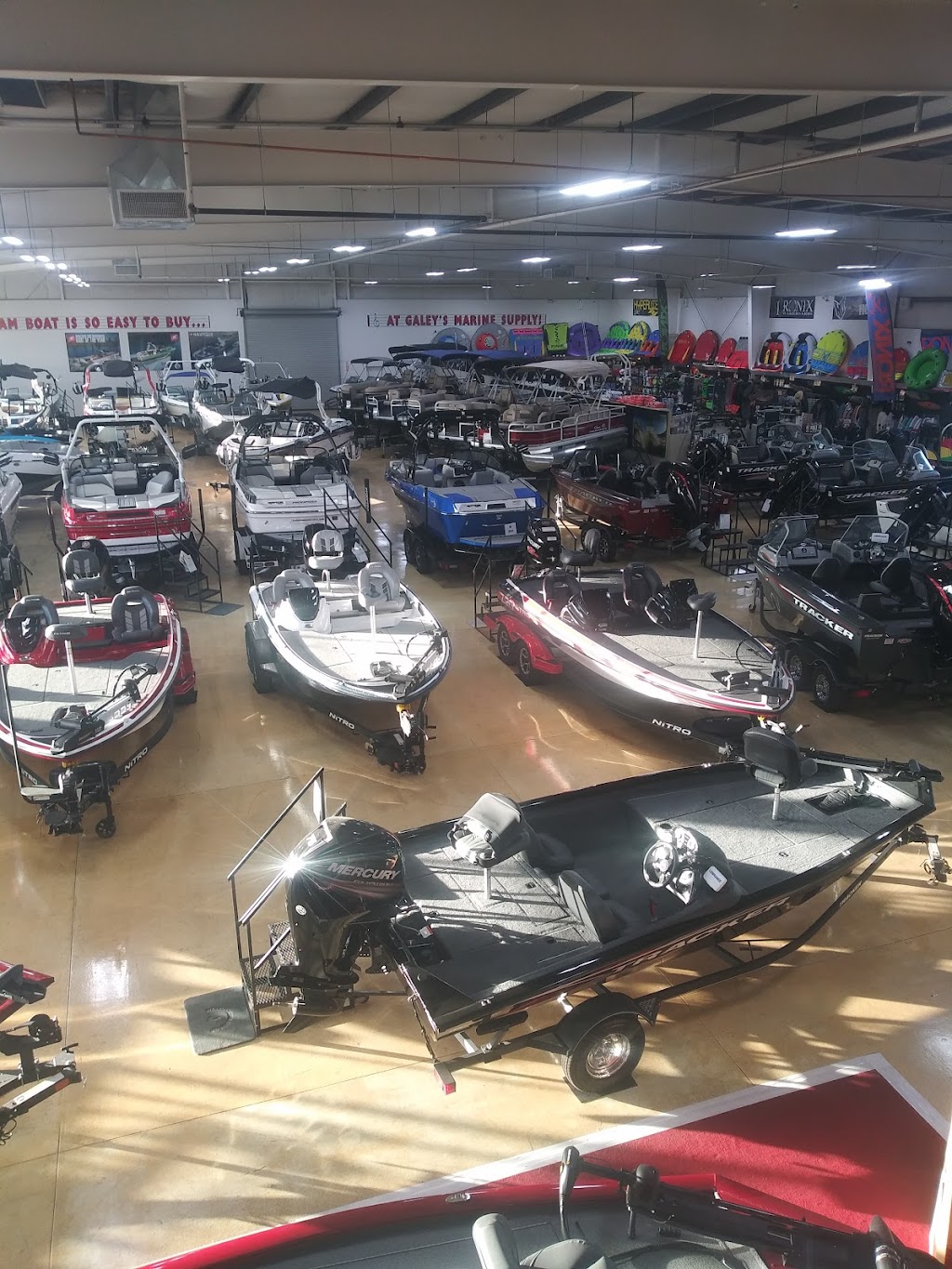 Galeys Marine Supplies | 2720 Auto Mall Dr, Bakersfield, CA 93313, USA | Phone: (661) 327-5711