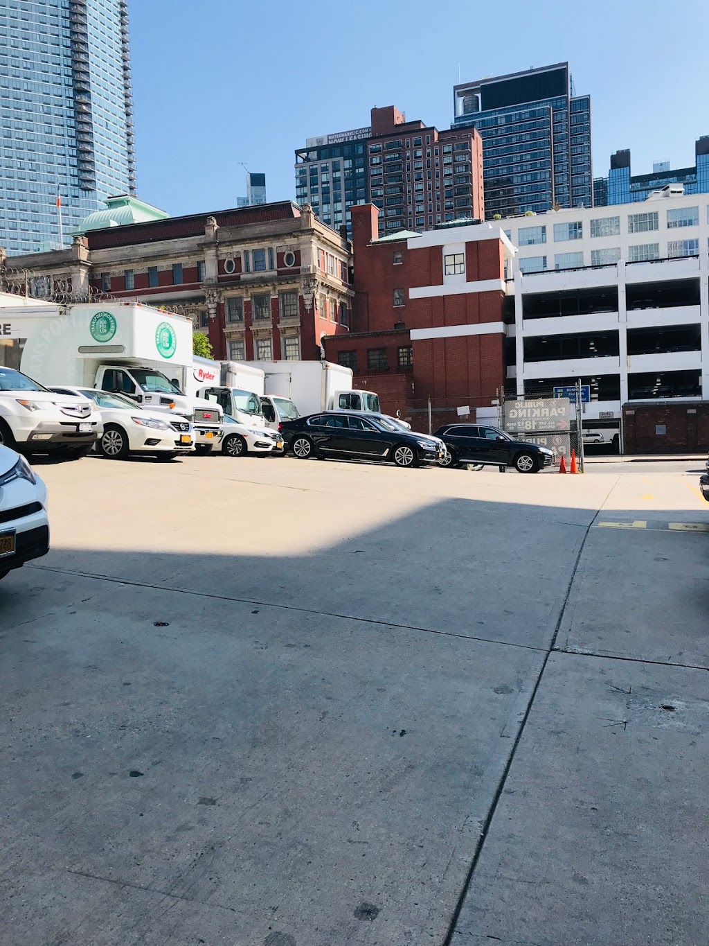NYC Truck Parking | 45-46 Ct Square W, Long Island City, NY 11101, USA | Phone: (718) 729-7276