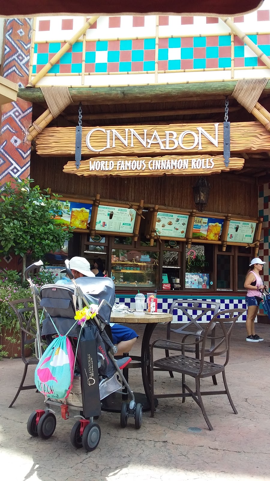 Cinnabon at Islands of Adventure | Port of Entry, 6000 Universal Blvd, Orlando, FL 32819, USA | Phone: (407) 363-8000
